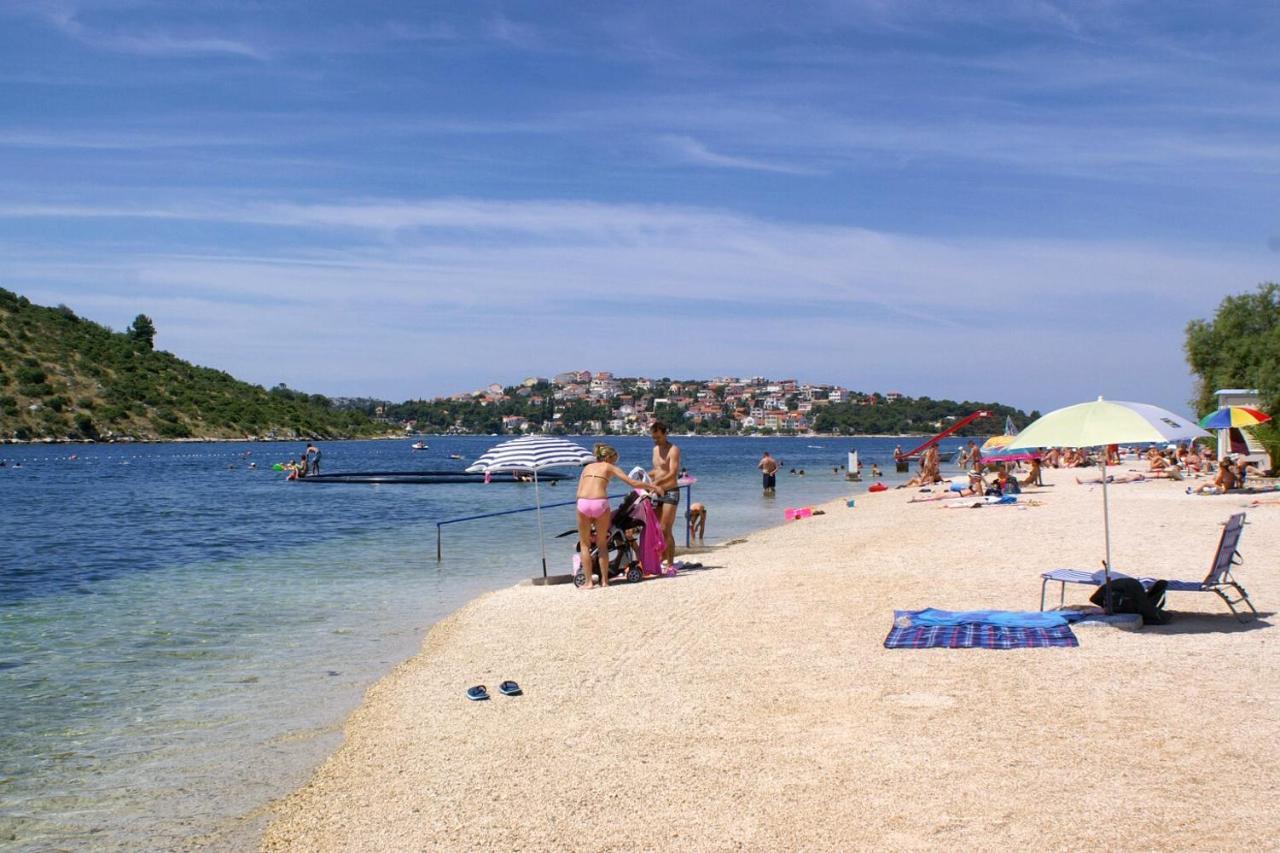Seaside Holiday House Stupin Celine, Rogoznica - 19871 ภายนอก รูปภาพ