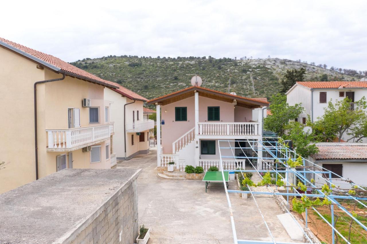 Seaside Holiday House Stupin Celine, Rogoznica - 19871 ภายนอก รูปภาพ