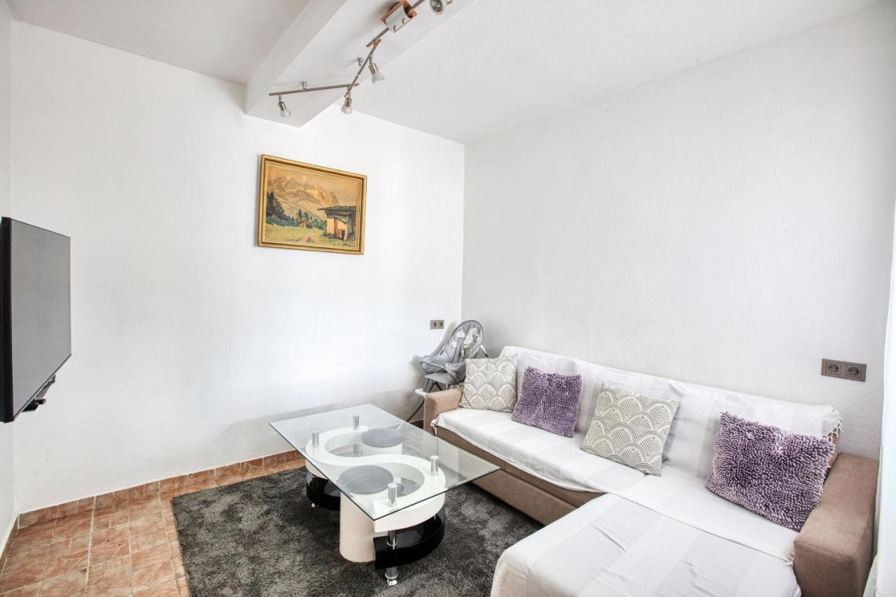 Seaside Holiday House Stupin Celine, Rogoznica - 19871 ภายนอก รูปภาพ