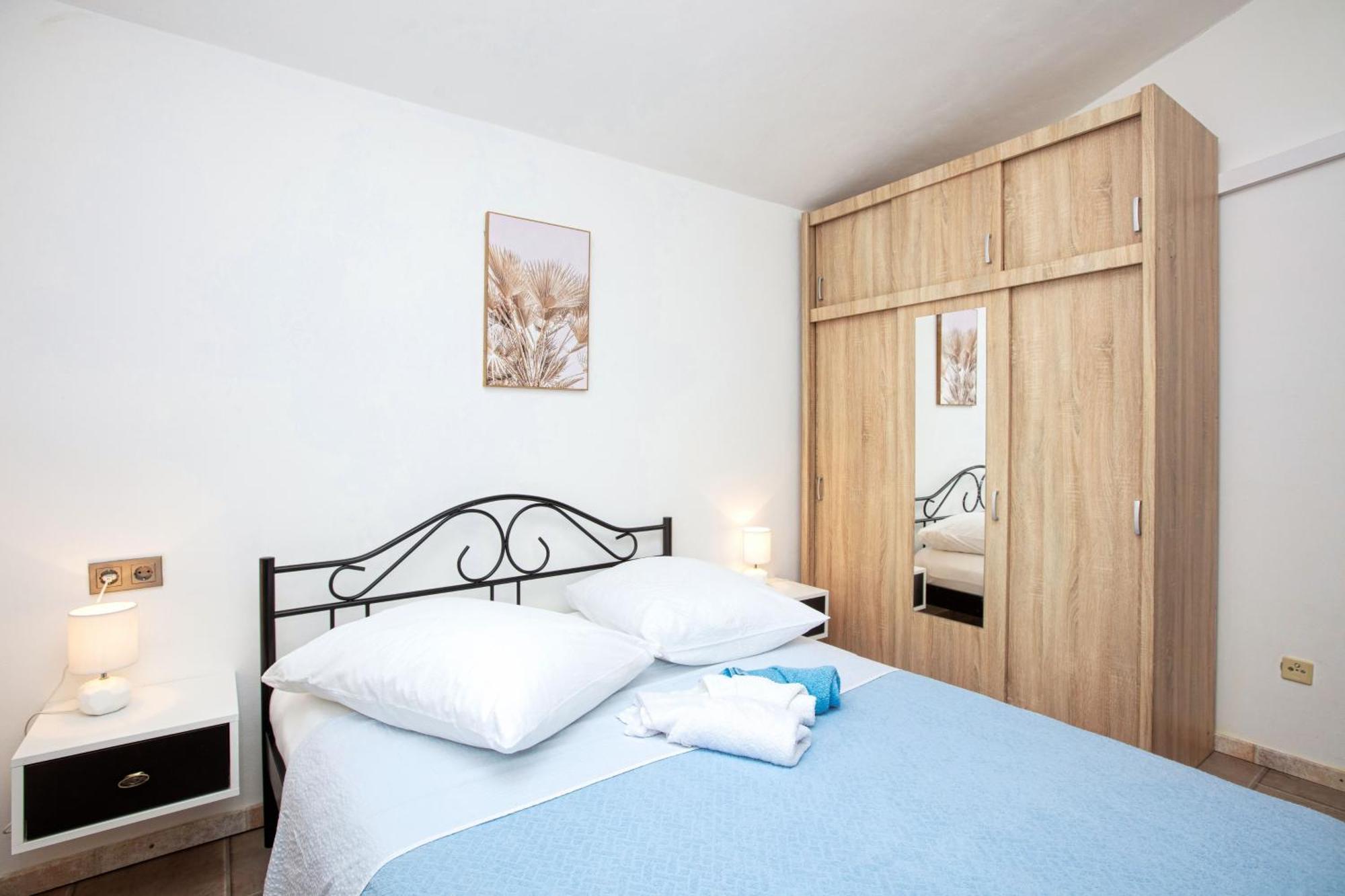 Seaside Holiday House Stupin Celine, Rogoznica - 19871 ห้อง รูปภาพ